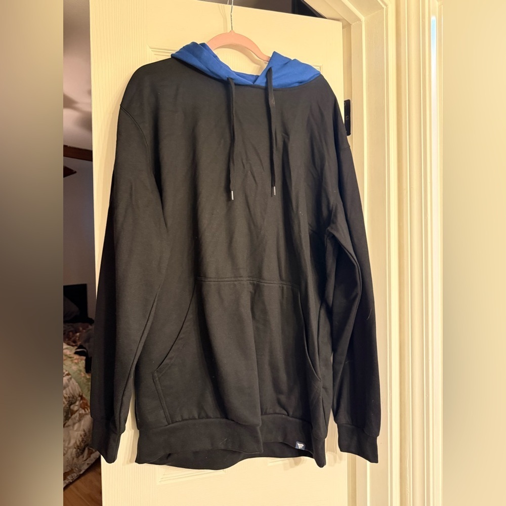 Fanatics Black Hoodie with Blue Hood XLT